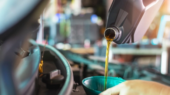 Какое масло заливать в шиномонтажный станок и как его залить