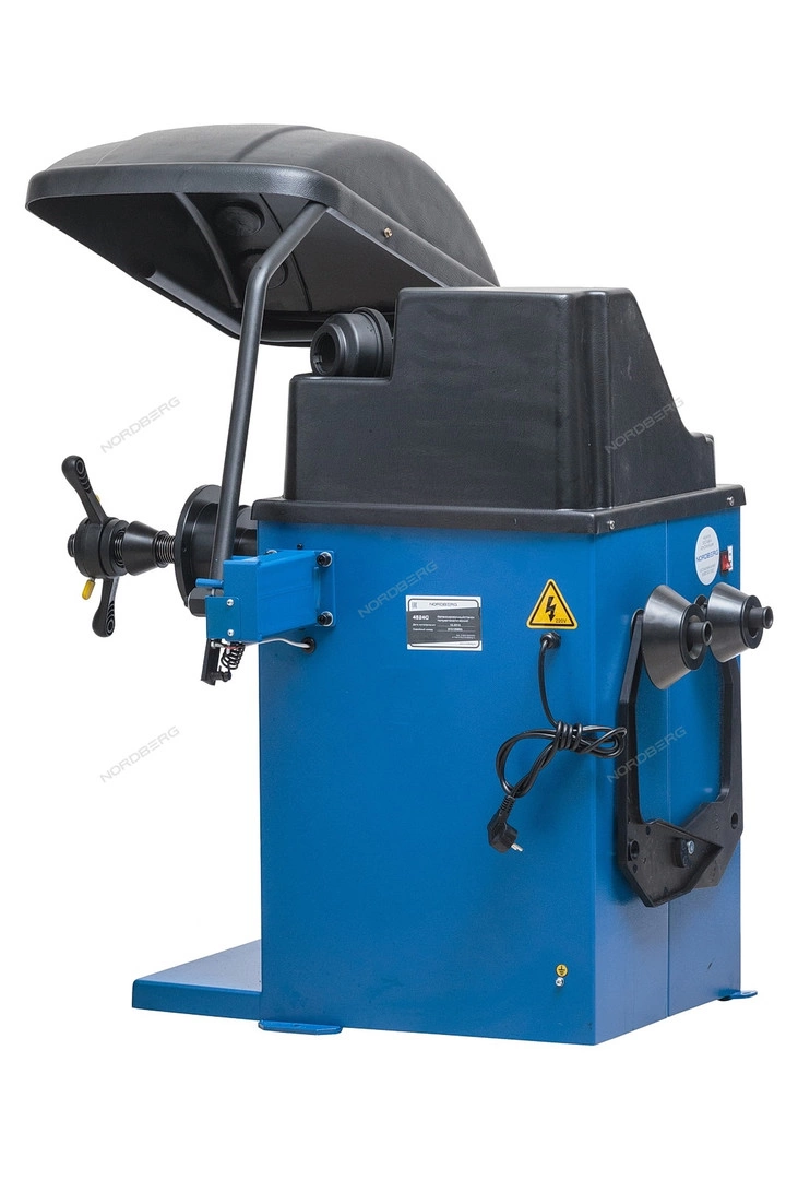 Фото-11404 Станок балансировочный Nordberg 4524C_220V полуавтомат Фото-11404 Станок балансировочный Nordberg 4524C_220V полуавтомат