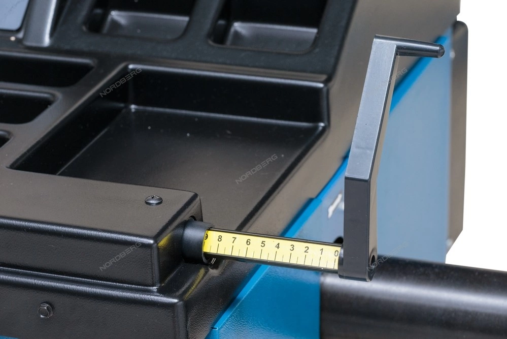 Фото-11581 Станок балансировочный Nordberg 45TRKE (220V) для грузовых машин Фото-11581 Станок балансировочный Nordberg 45TRKE (220V) для грузовых машин