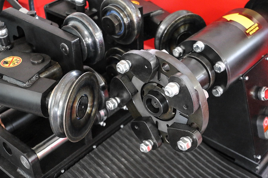 Фото-9010 Стенд для правки штампованных дисков Сибек Премьер-Гидравлик