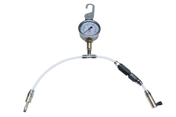 Фото-12292 Комплект с манометром для проверки давления подпора в обратке форсунок BOSCH Пьезо
