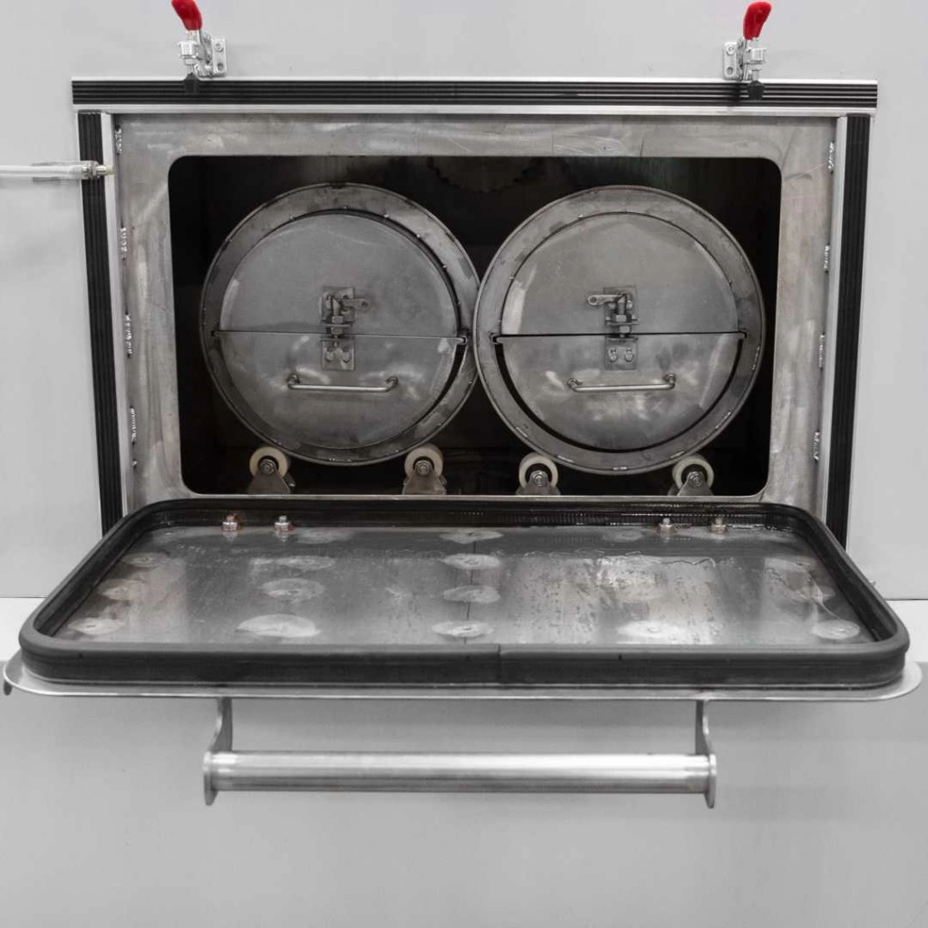 Фото-9451 Полупогружная моечная машина АМ20 PP