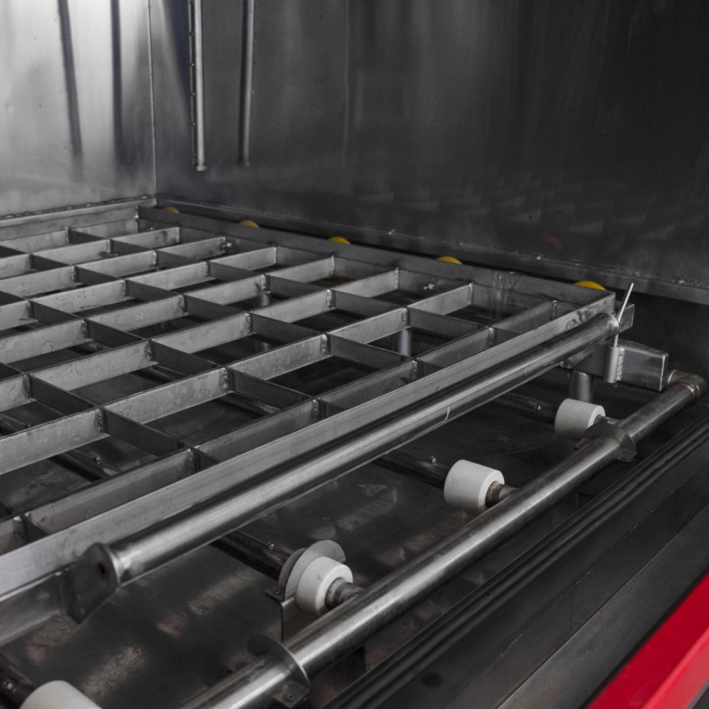 Фото-18338 Установка для промышленной очистки деталей АМ1200 BS