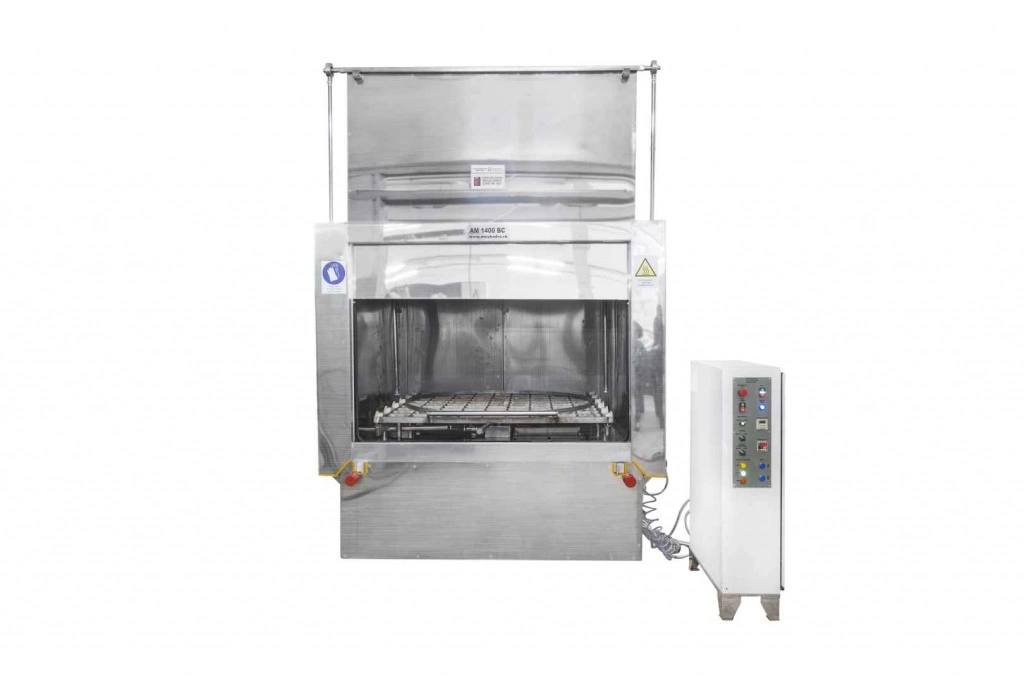 Фото-9607 Установка для промышленной очистки деталей АМ1400 BC