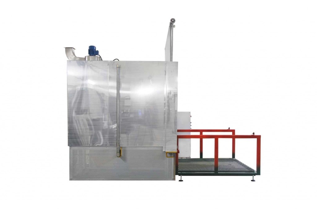 Фото-9610 Установка для промышленной очистки деталей АМ1400 BC