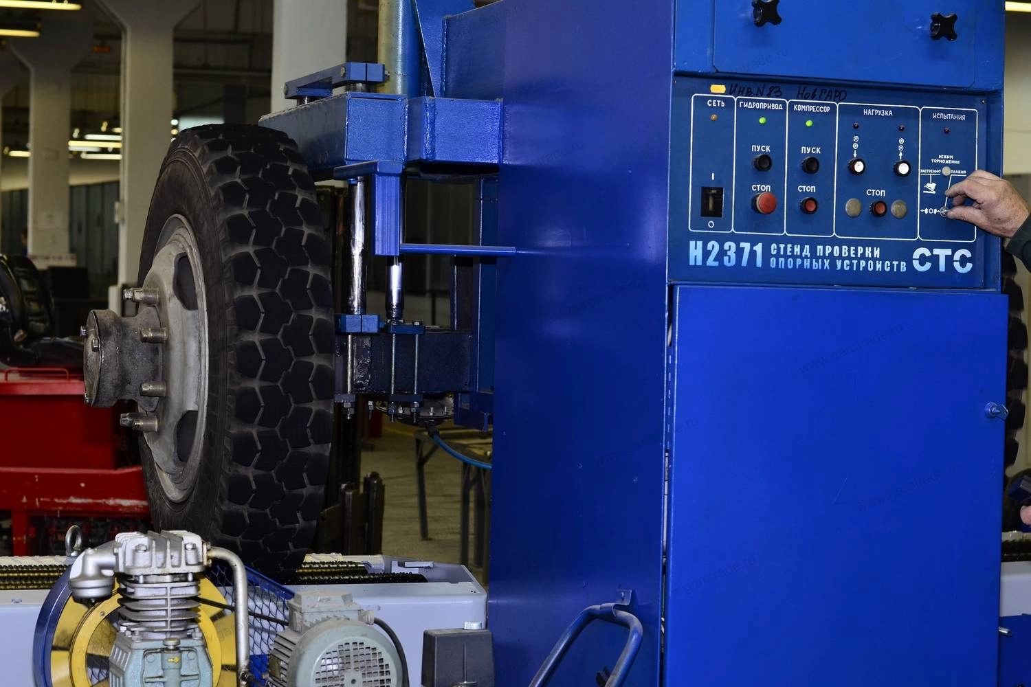 Фото-15836 Стенд ГАРО универсальный до 10 тонн СТС-10У-СП-11 Фото-15836 Стенд ГАРО универсальный до 10 тонн СТС-10У-СП-11