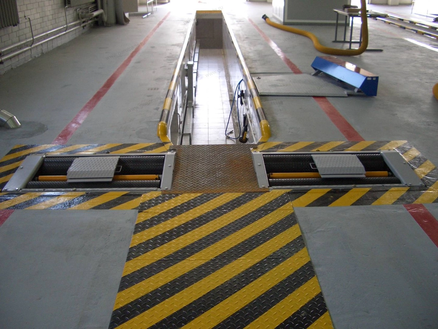 Фото-15824 Стенд ГАРО тормозной универсальный СТС-13У-СП-11 Оптимальный комплект Фото-15824 Стенд ГАРО тормозной универсальный СТС-13У-СП-11 Оптимальный комплект