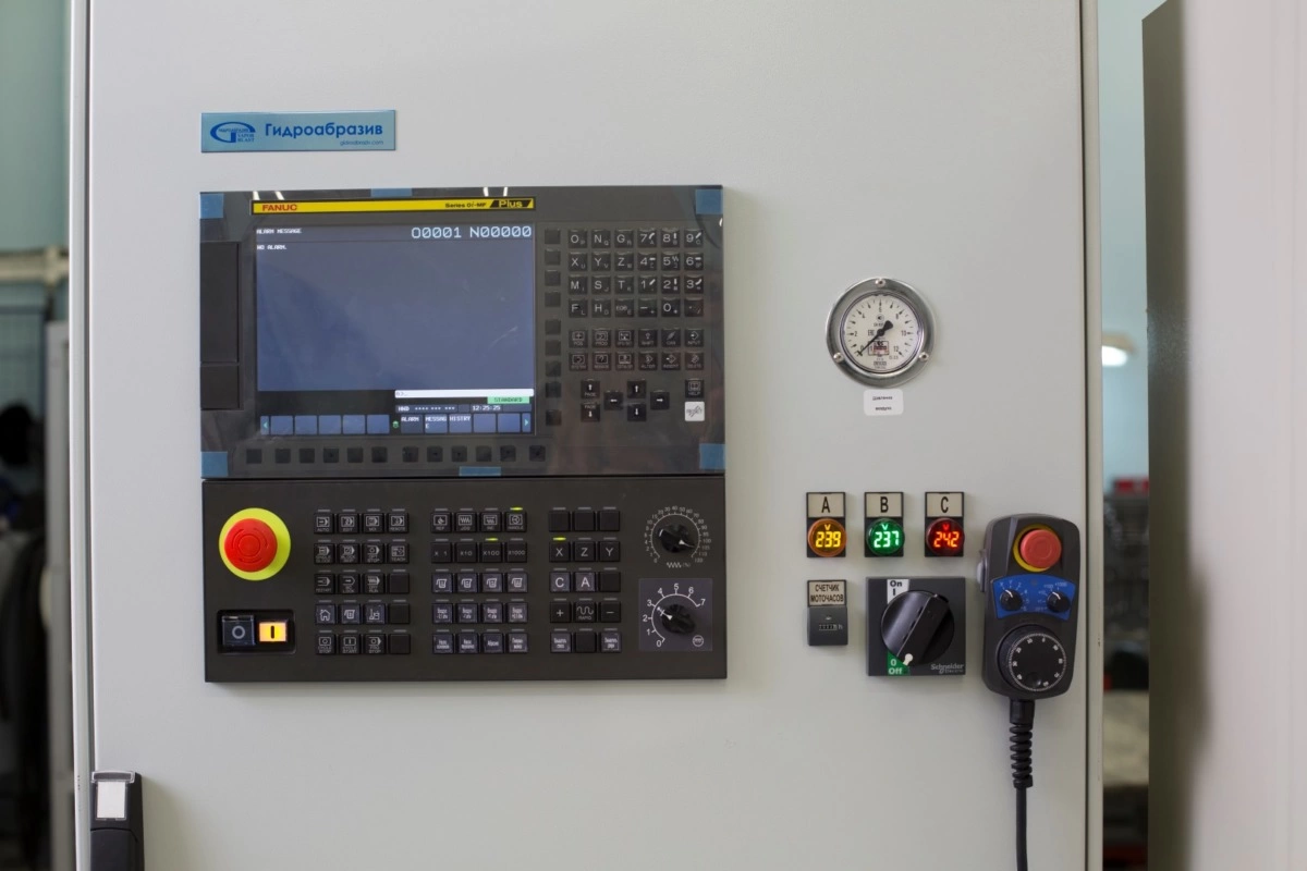 Фото-14608 Установка гидроабразивной обработки с ЧПУ КС-150А/5D