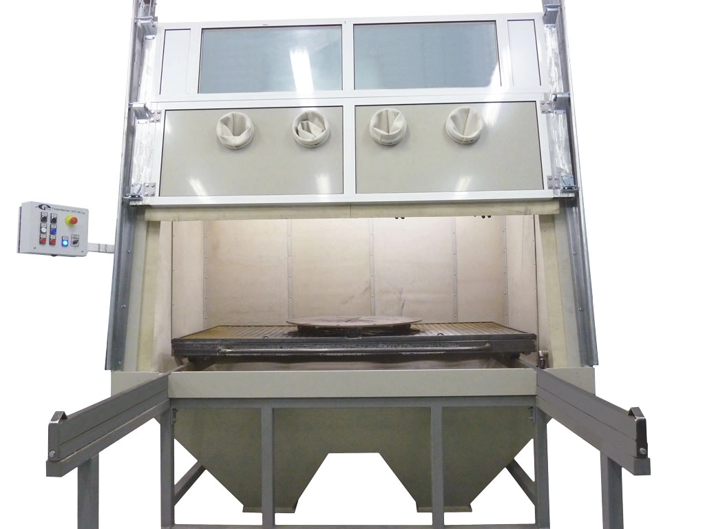 Фото-14818 Установка гидроабразивной очистки крупных деталей КС-1401