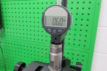 Фото-12700 DL-KIP010 Индикаторная цифр. измерит. головка 0,01мм и ходом 12мм