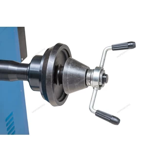 Станок балансировочный Nordberg 45TRKE (220V) для грузовых машин Фото-11590 Станок балансировочный Nordberg 45TRKE (220V) для грузовых машин