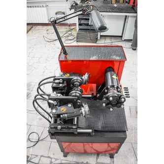 Фото-9007 Стенд для правки штампованных дисков Сибек Премьер-Гидравлик