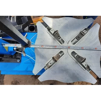 Фото-17651 Станок шиномонтажный автомат с приспособлением 