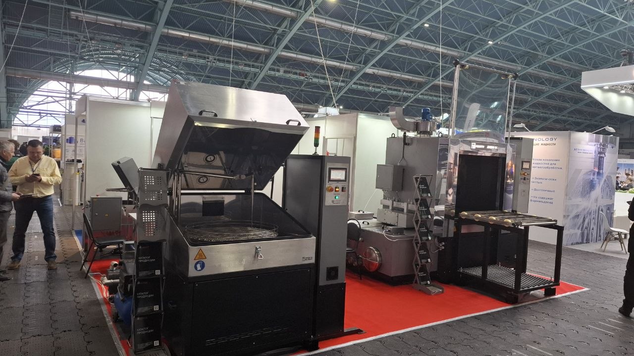 На выставке были продемонстрированы последние достижения в области станкостроения и производства металлорежущего и абразивного инструмента.